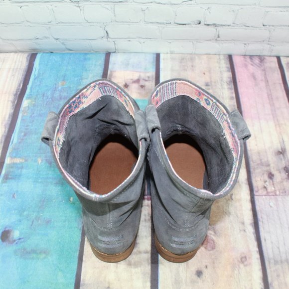 TOM'S Suede Slip on Ankle Boots Size 9.5 / 41 - Picture 6 of 9